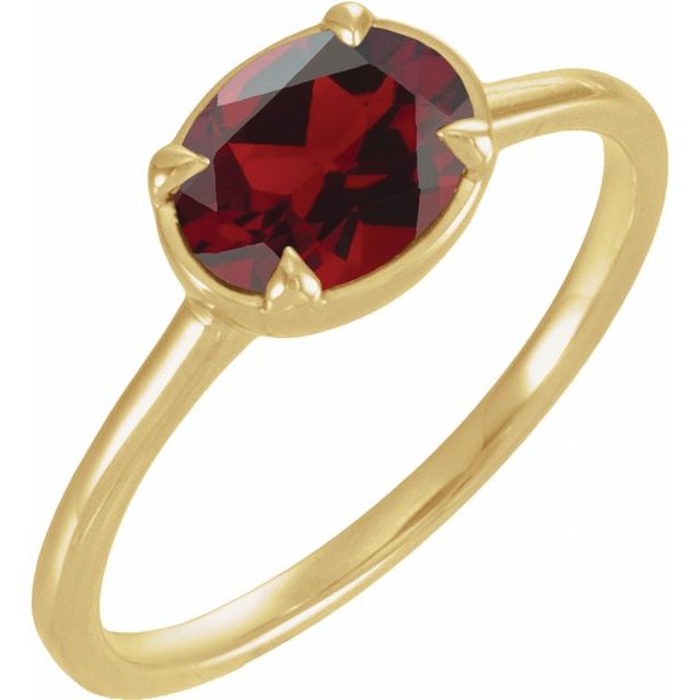 10K Yellow Gold Natural Mozambique Garnet Claw-Prong Bezel-Style Ring